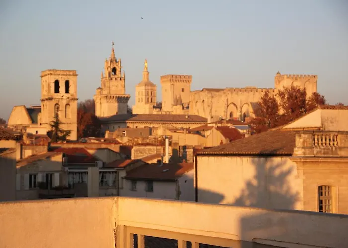 A la terrasse d\'Avignon